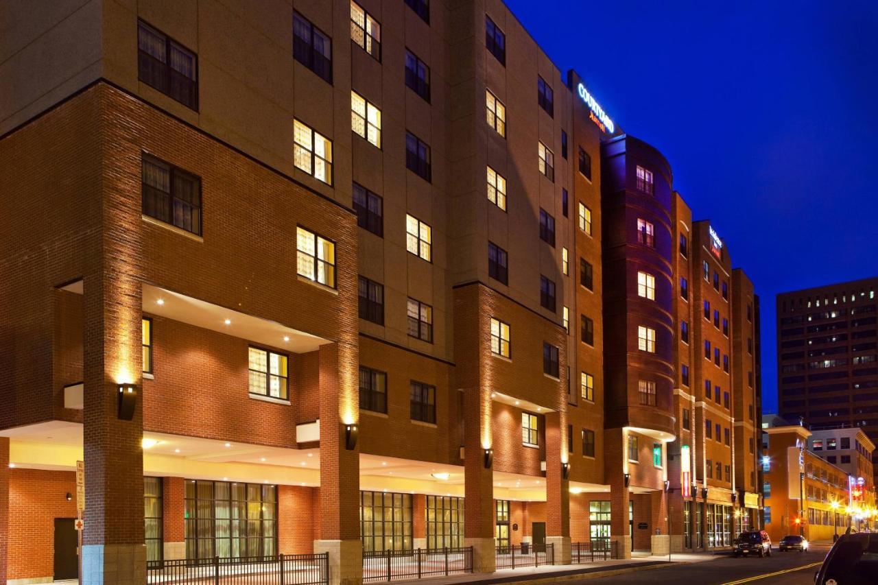 Courtyard By Marriott Syracuse Downtown At Armory Square Hotel Eksteriør billede