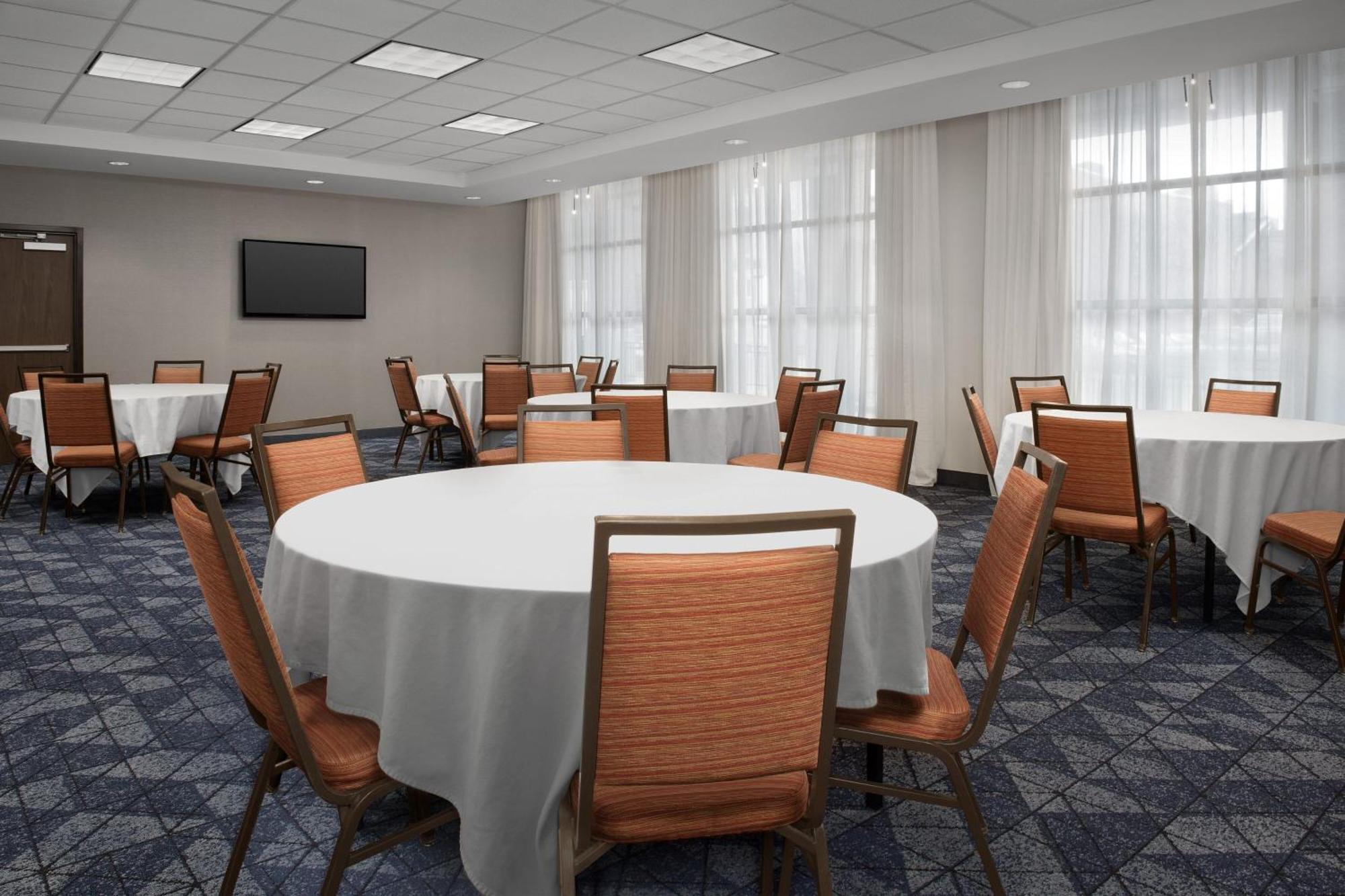 Courtyard By Marriott Syracuse Downtown At Armory Square Hotel Eksteriør billede