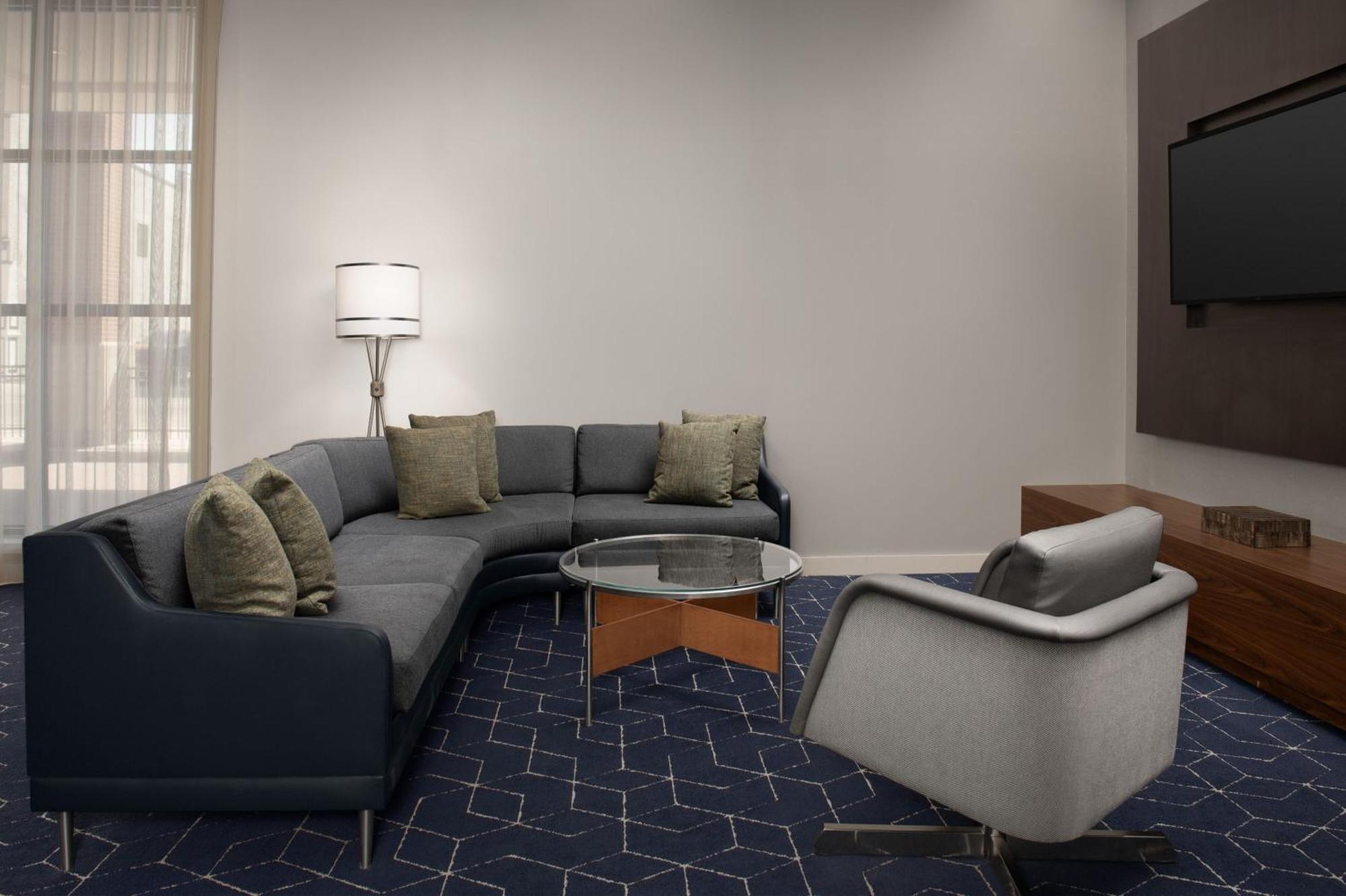 Courtyard By Marriott Syracuse Downtown At Armory Square Hotel Eksteriør billede