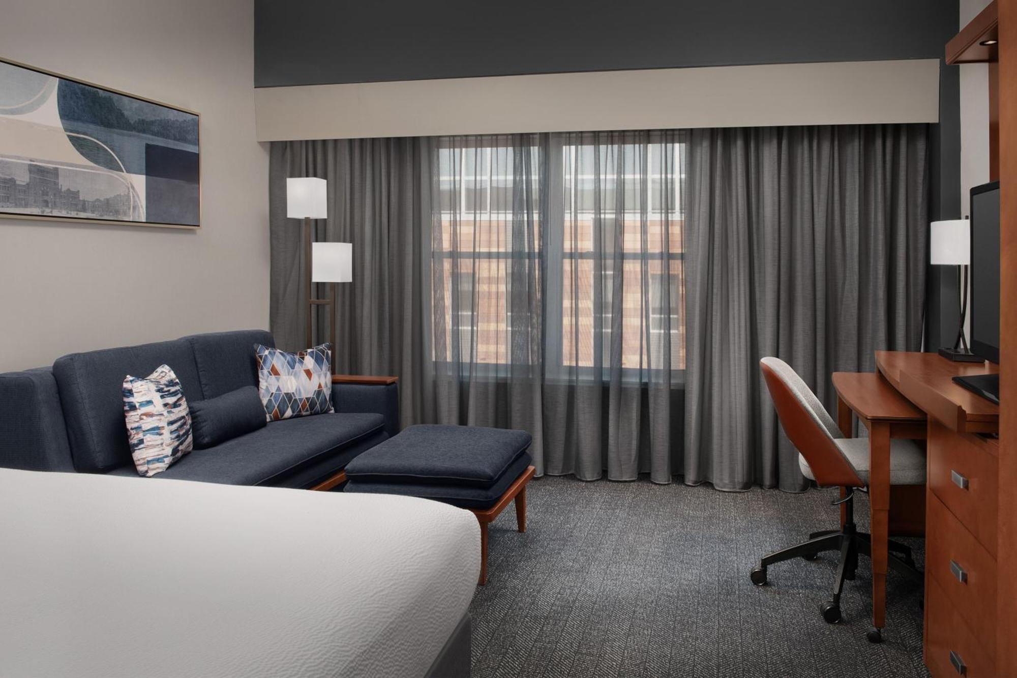 Courtyard By Marriott Syracuse Downtown At Armory Square Hotel Eksteriør billede