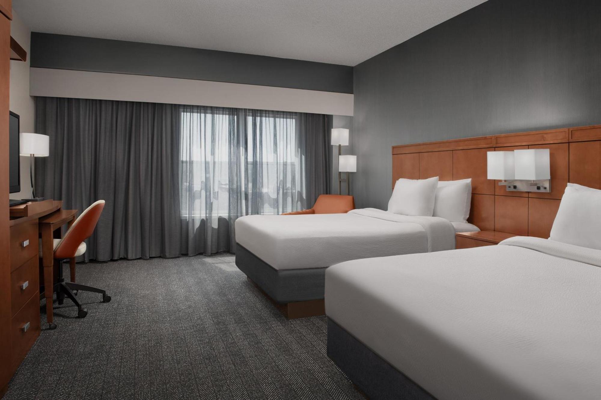 Courtyard By Marriott Syracuse Downtown At Armory Square Hotel Eksteriør billede